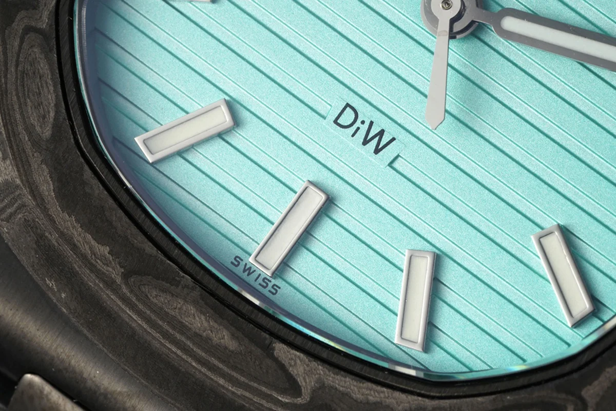 DiW Carbon Nautilus 5711 “Black Grail Celeste”