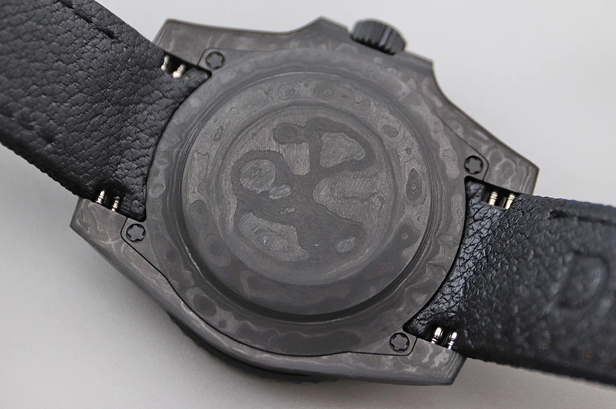 DIW Submariner Carbon Yellow