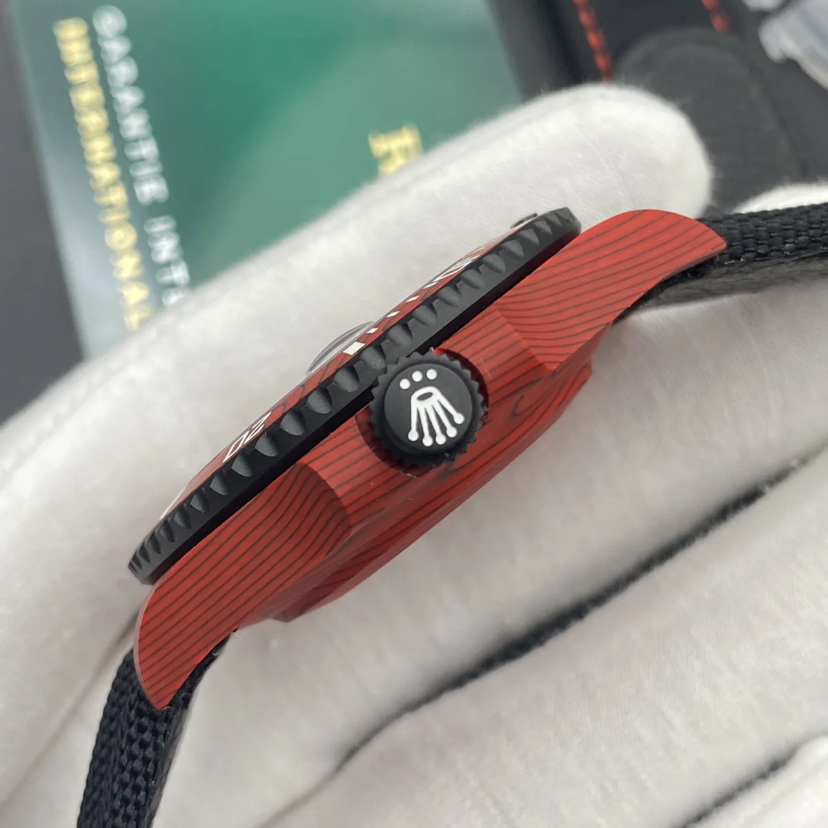 DIW Submariner Red Carbon