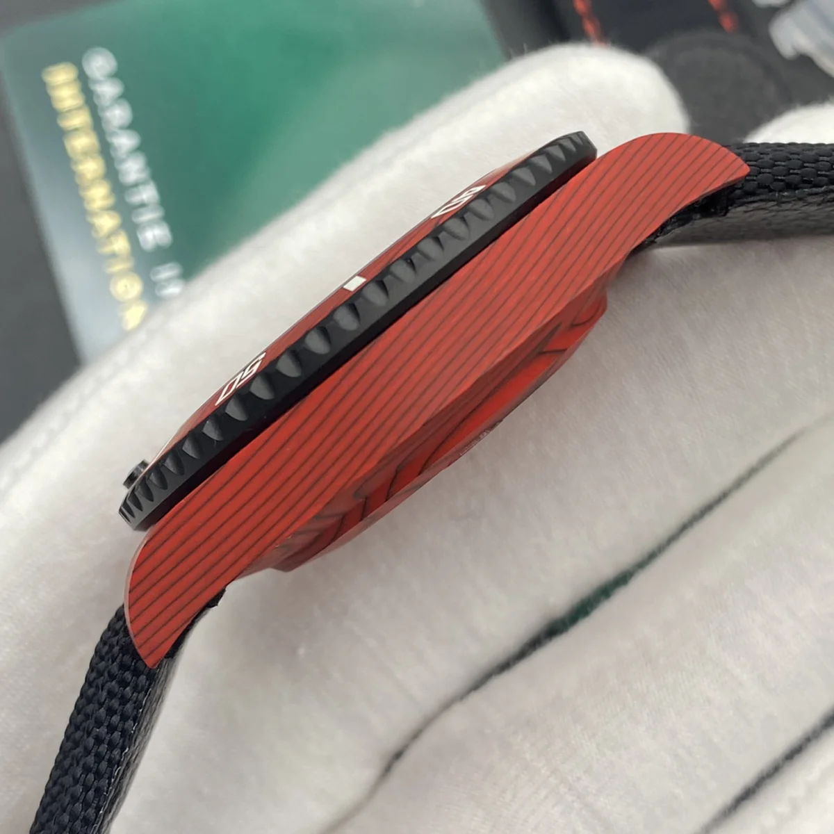 DIW Submariner Red Carbon