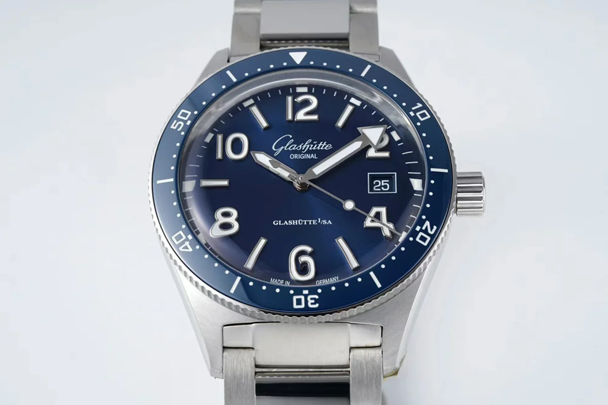 Glashütte Original SeaQ 1-39-11-09-81-70