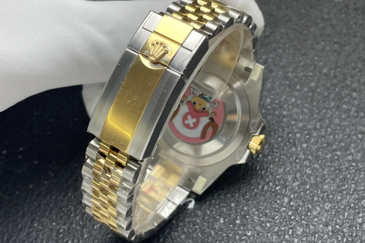 GMT Master II 126713GRNR on Jubilee Bracelet