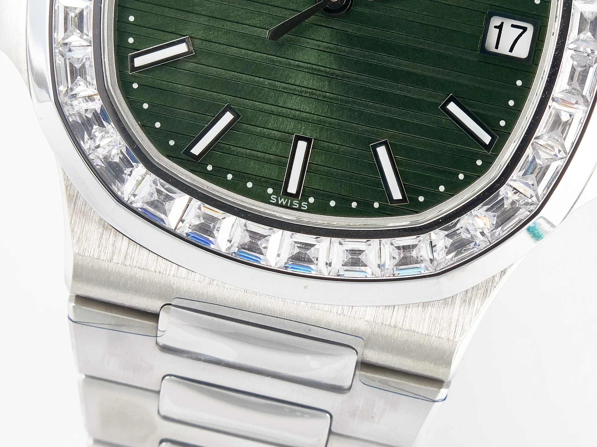 Nautilus 5711 3KF 1:1 Best Edition Square Diamonds Bezel Green Dial on SS Bracelet A324 Super Clone V2