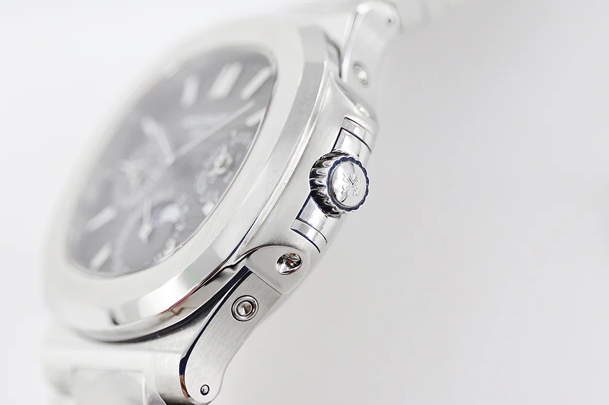 Nautilus 5740 Grey Dial in Steel
