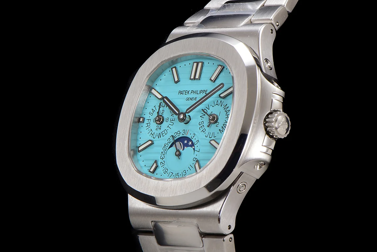 Nautilus 5740 Tiffany Blue Dial in Steel
