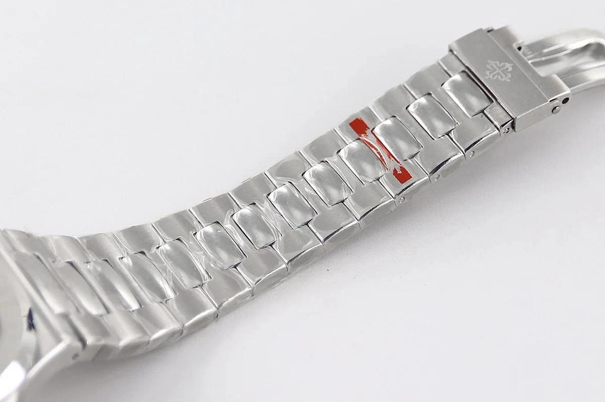 Nautilus 5740 White Dial in Steel