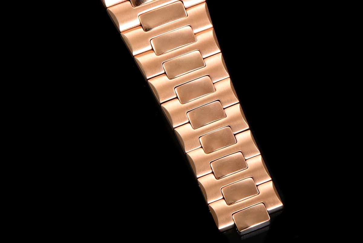 Nautilus 5740 White Dial with Diamond Bezel in Rose Gold
