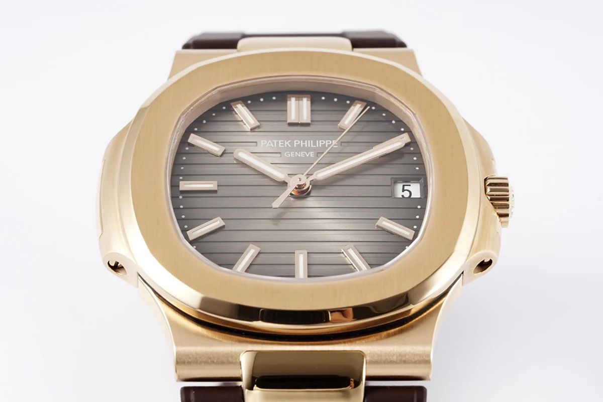 Nautilus Jumbo 5711/1R-001 Brown Dial on Rubber Strap