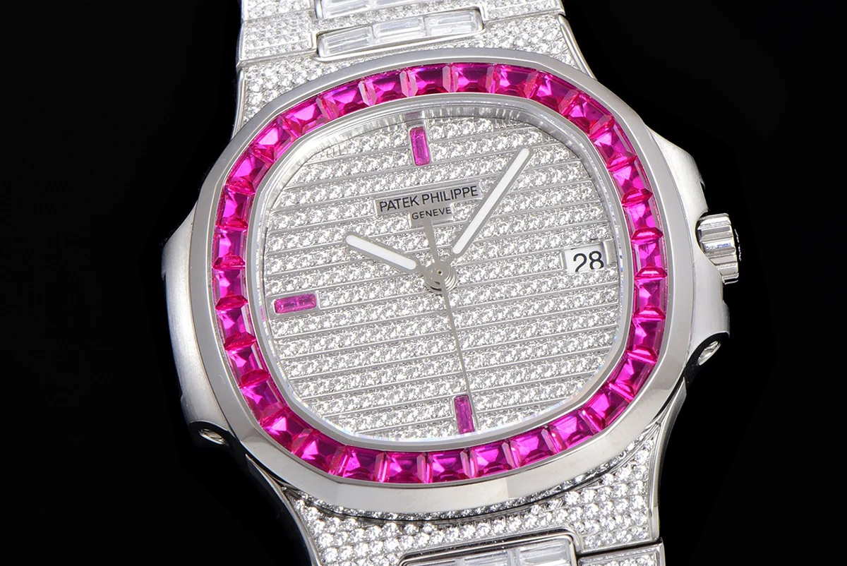 Nautilus Jumbo 5711 Diamond Dial with Pink Diamond Bezel in Paved Diamonds
