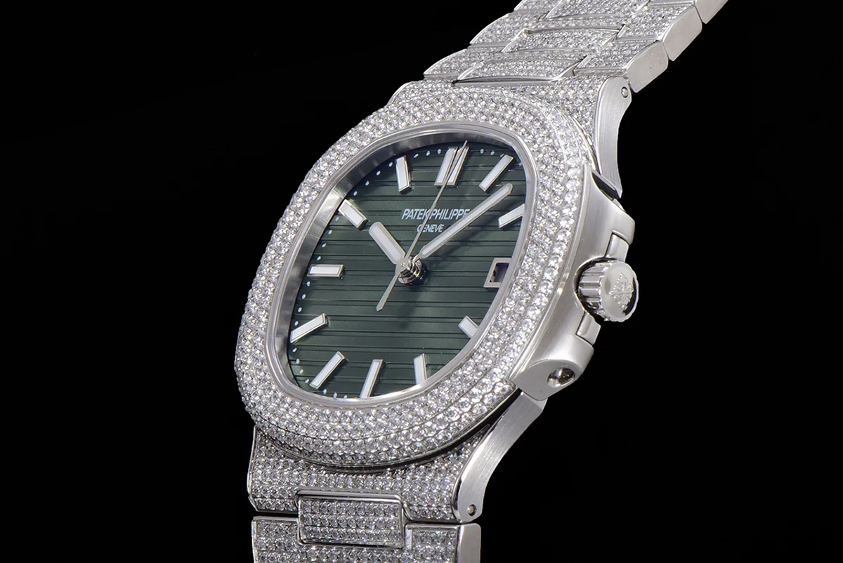 Nautilus Jumbo 5711 Green Dial with Diamond Bezel in Paved Diamonds