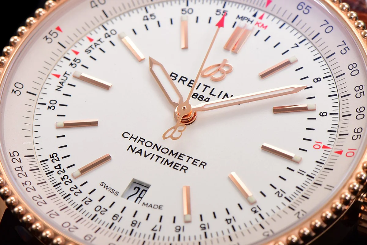 Navitimer Automatic 41 White Dial in Rose Gold