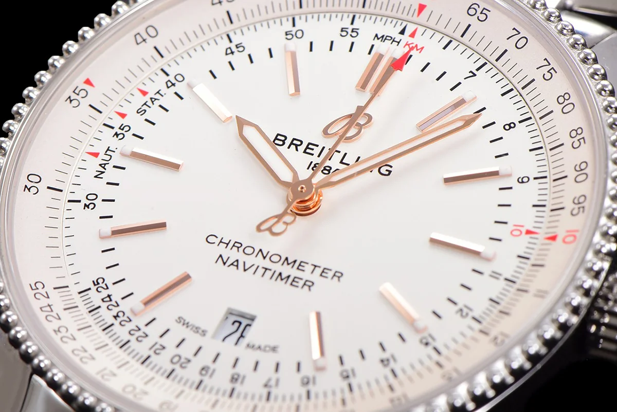 Navitimer Automatic 41 White Dial in Steel on Bracelet Ref. A17326211G1A1