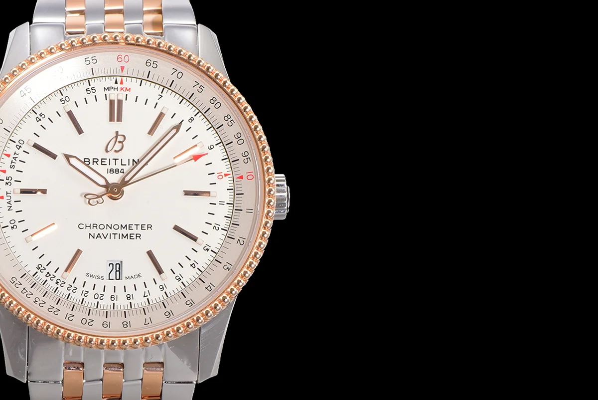 Navitimer Automatic 41 White Dial in Steel/Rose Gold on Bracelet