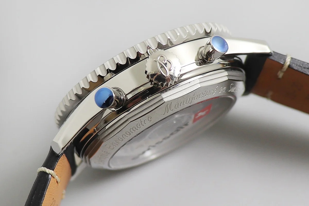 Navitimer B01 Chronograph 43 SwissAir Ref. AB01211B1B1X2