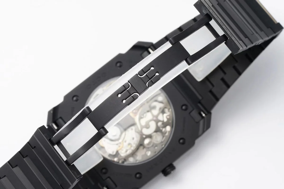 Octo Finissimo Black Dial Ceramic
