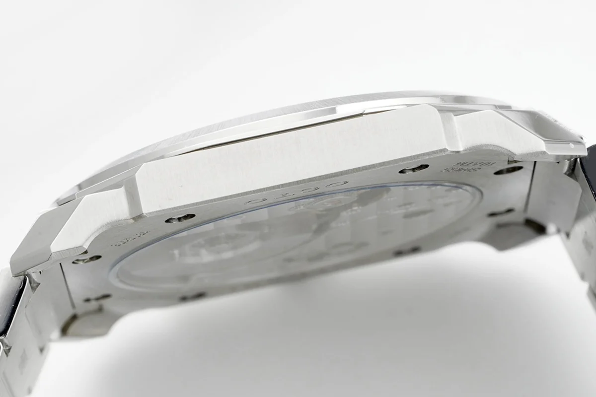 Octo Finissimo Grey Dial in Steel