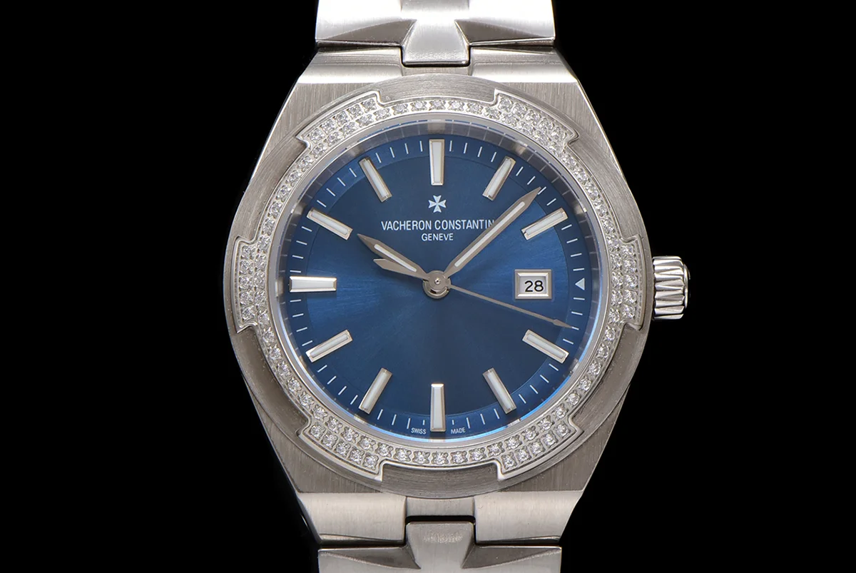 Overseas Blue Dial Ref. 4205 35mm in Steel