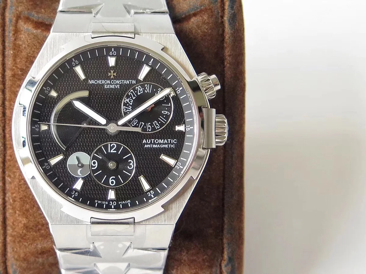 Overseas Dual Time Black Dial in Steel