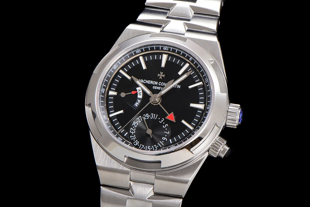 Overseas Dual Time Black Dial in Steel Ref. 7900V/110A-B546