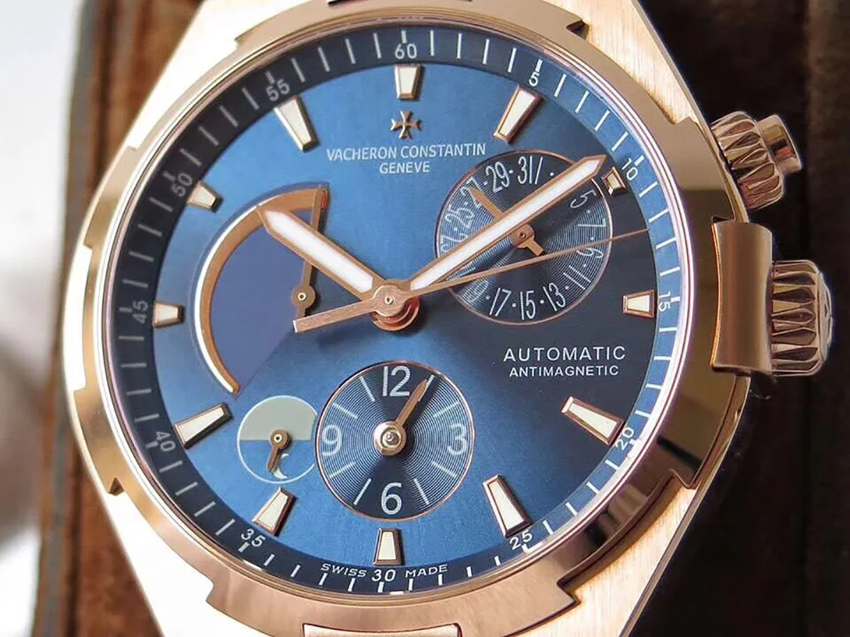 Overseas Dual Time Blue Dial in Rose Gold on Rubber Strap