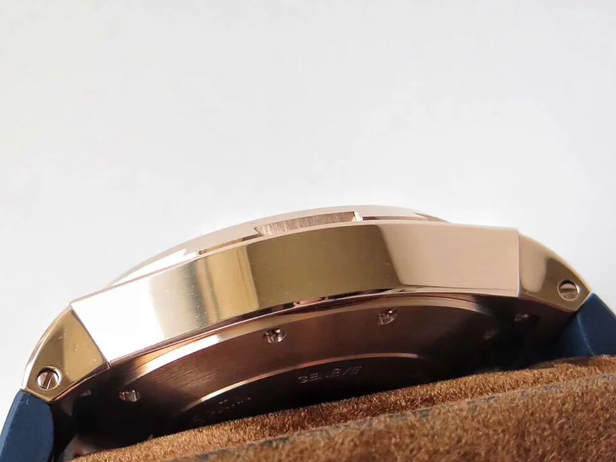 Overseas Dual Time Blue Dial in Rose Gold on Rubber Strap
