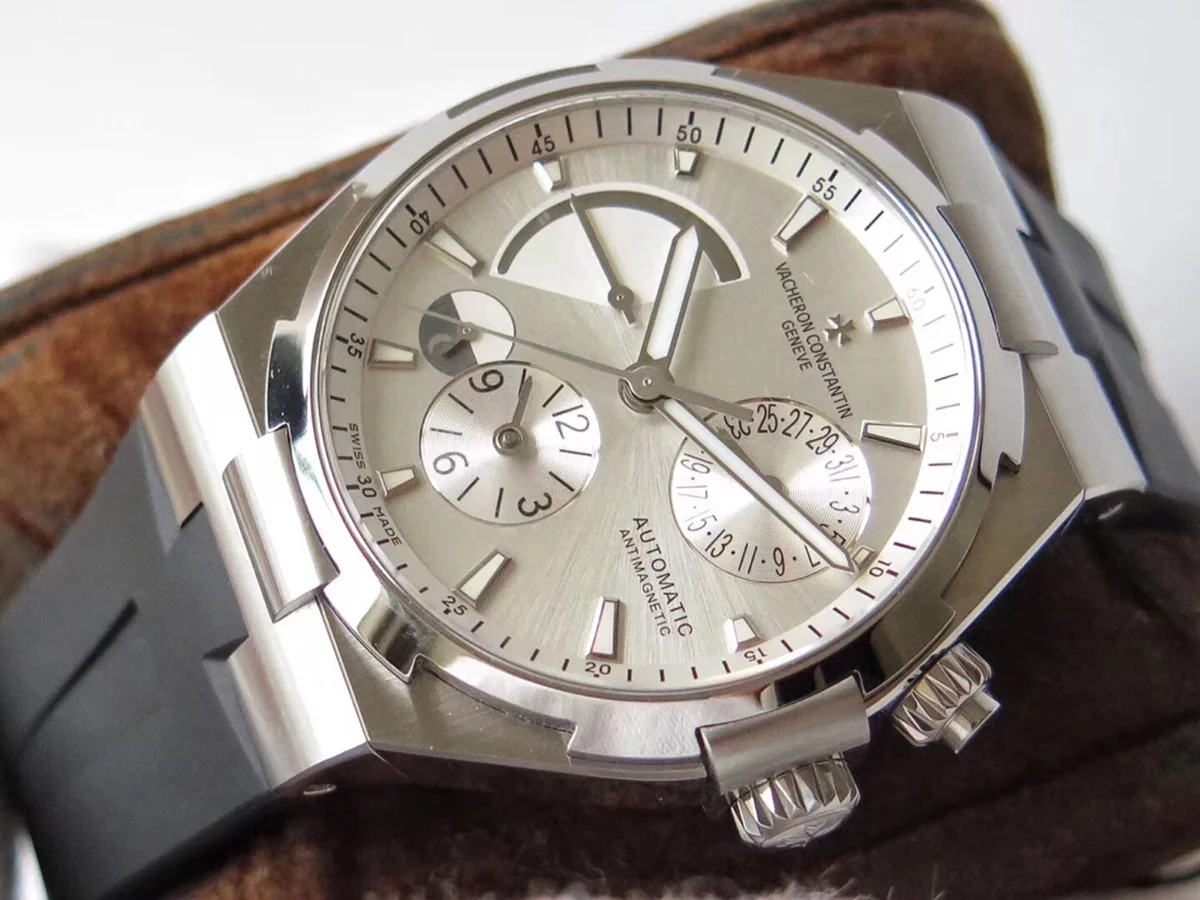 Overseas Dual Time White Dial in Steel on Rubber Strap
