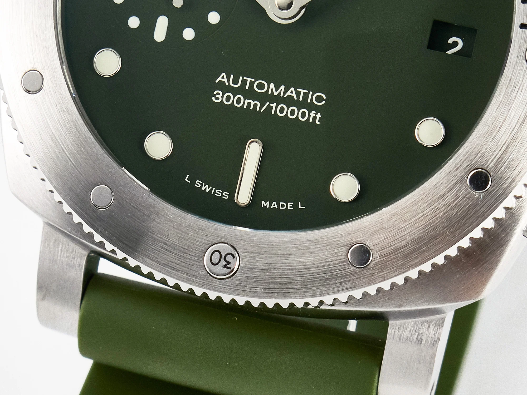 PAM1055 Luminor Submersible 42mm Verde Militare VSF 1:1 Best Edition on Green Rubber Strap P.900 Clone