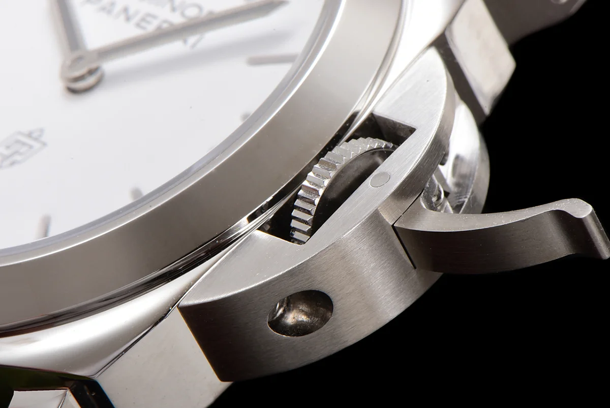 PAM1087 Luminor Base Logo 44mm
