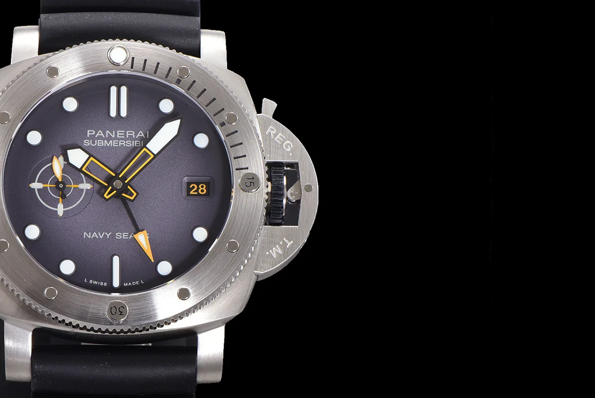 PAM1323 Submersible GMT Navy Seals 44mm