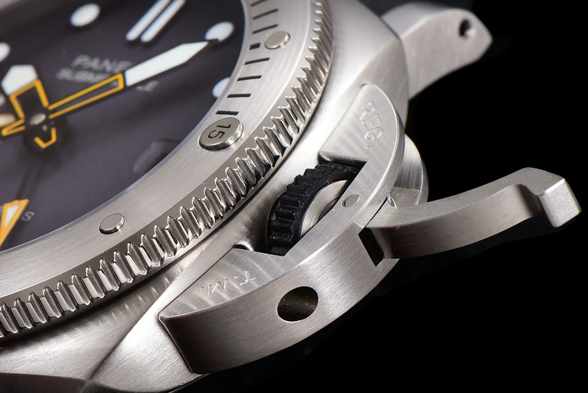 PAM1323 Submersible GMT Navy Seals 44mm