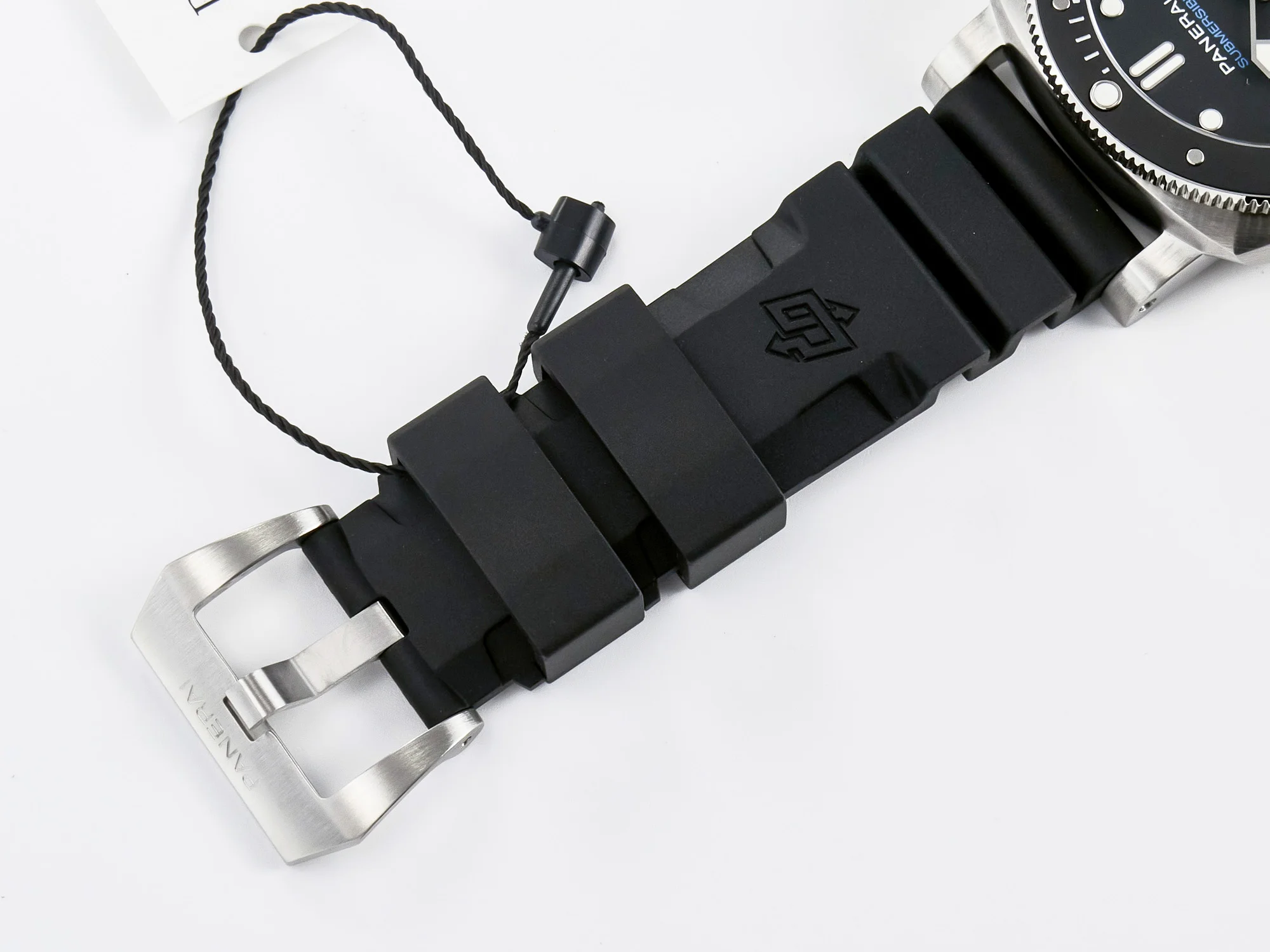 PAM683 Luminor Submersible 42mm VSF Best Edition Black Dial on Rubber Strap P900 Clone