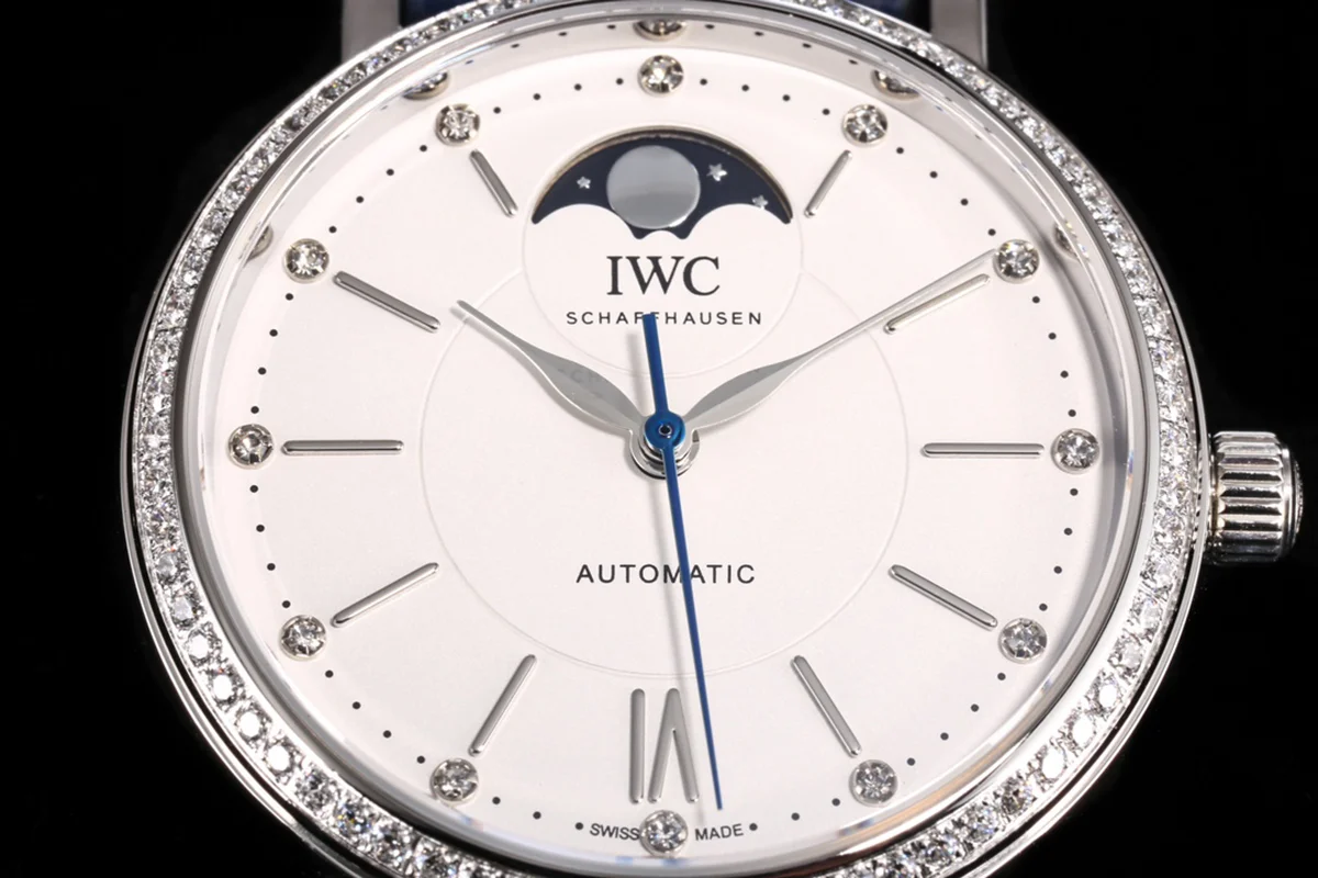 Portofino IW659601 Automatic Moon Phase 37 White Dial on Blue Leather Strap