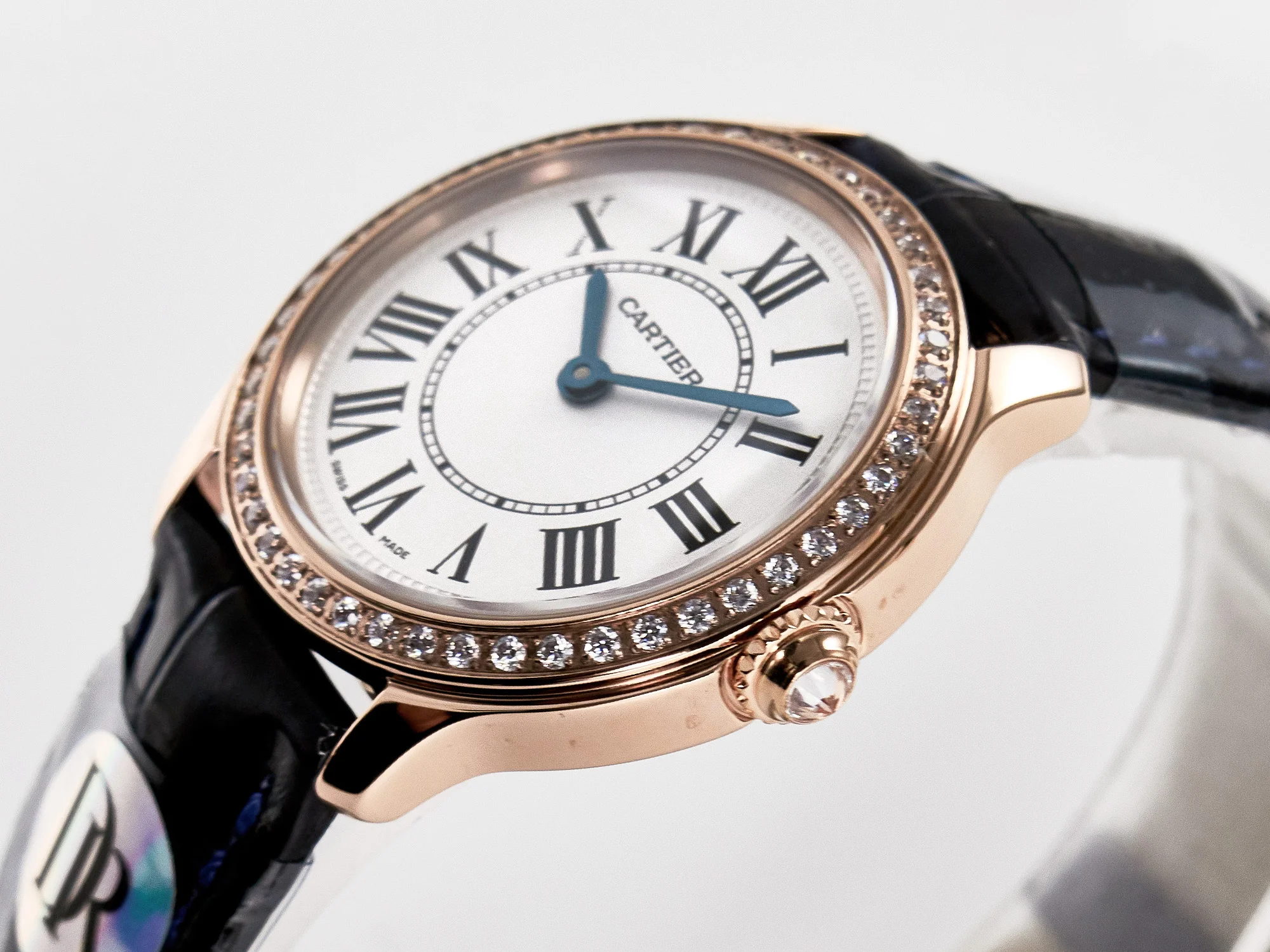 Ronde Louis Cartier 29mm RG DRF 1:1 Best Edition Sandblasted Beige Dial Diamonds Bezel on Blue Leather Strap Ronda Quartz