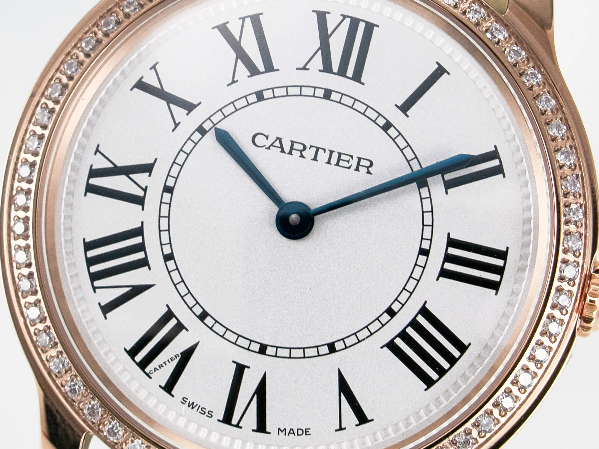 Ronde Louis Cartier 36mm RG DRF 1:1 Best Edition Sandblasted Beige Dial Diamonds Bezel on Black Leather Strap Ronda Quartz