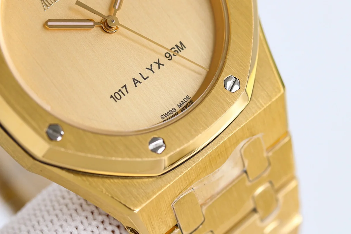 Royal Oak 15550BA Champagne Dial 1017 ALYX 9SM in Yellow Gold