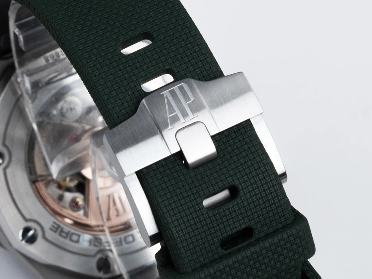 Royal Oak Offshore Khaki Dial Ref. 26238ST