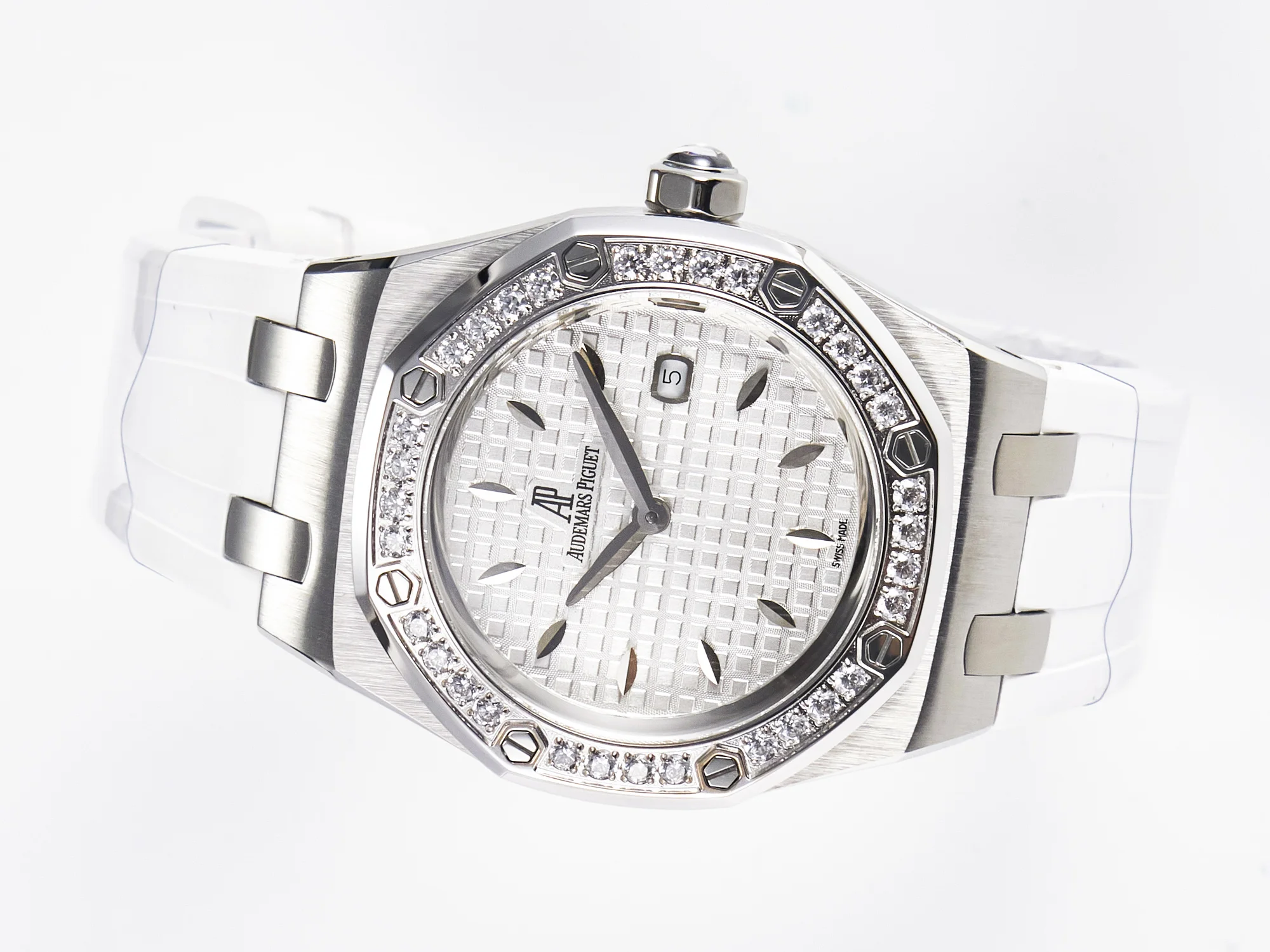 Royal Oak Offshore Ladies 33mm SS DRF Best Edition White Dial Diamonds Bezel on White Rubber Strap ETA Quartz
